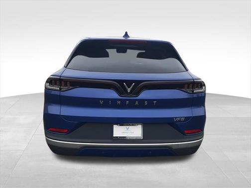 2025 VinFast VF 8 Plus