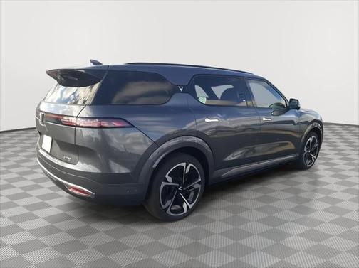 2024 VinFast VF 9 Plus