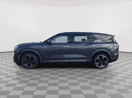 2024 VinFast VF 9 Plus