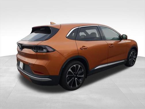2023 VinFast VF 8 Plus