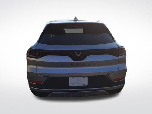 2023 VinFast VF 8 Eco