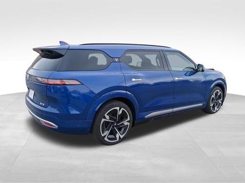 2024 VinFast VF 9 Plus