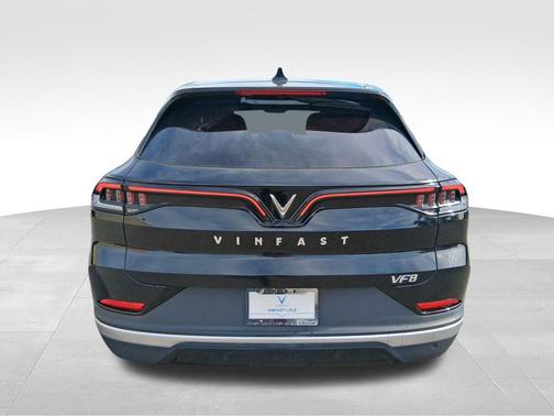 Jet Black 2025 VinFast VF 8 Eco