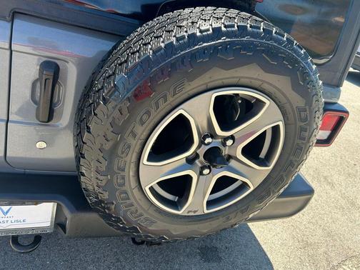 Sting-Gray Clearcoat 2018 Jeep Wrangler Sport S