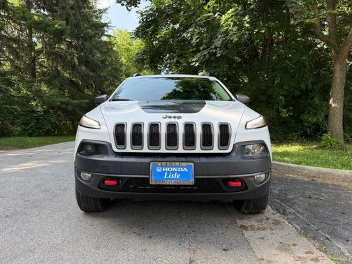 Bright White Clearcoat 2016 Jeep Cherokee Trailhawk