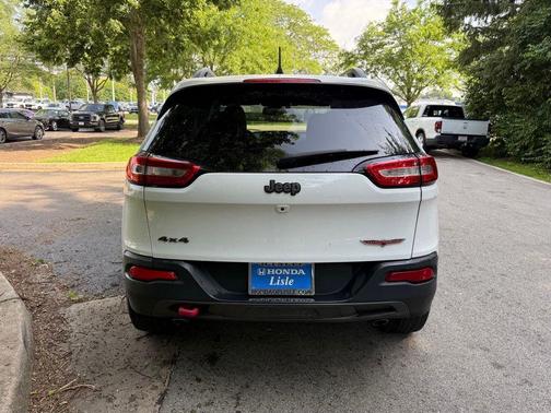 Bright White Clearcoat 2016 Jeep Cherokee Trailhawk