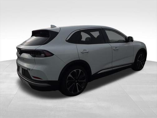 2023 VinFast VF 8 Plus