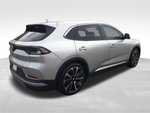 2023 VinFast VF 8 Plus