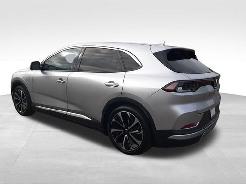 2023 VinFast VF 8 Plus
