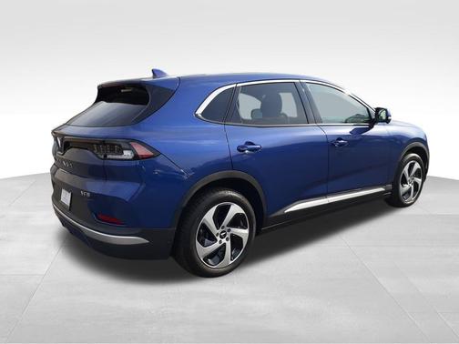 2025 VinFast VF 8 Eco