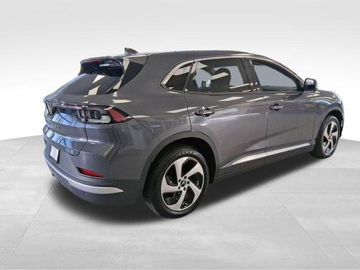 Neptune 2025 VinFast VF 8 Eco