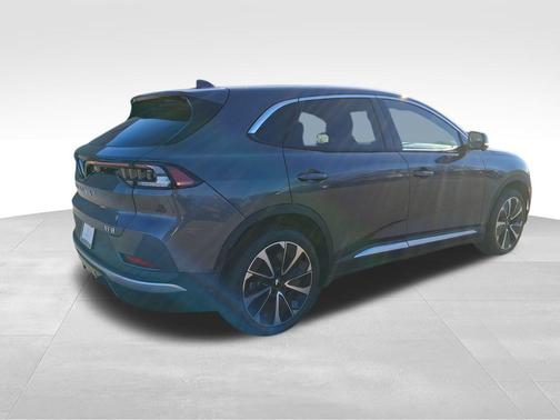 2025 VinFast VF 8 Eco