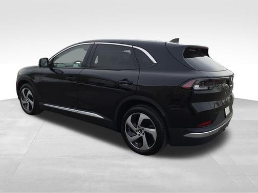 2025 VinFast VF 8 Eco