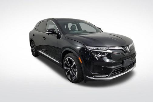 Jet Black 2023 VinFast VF 8 Plus