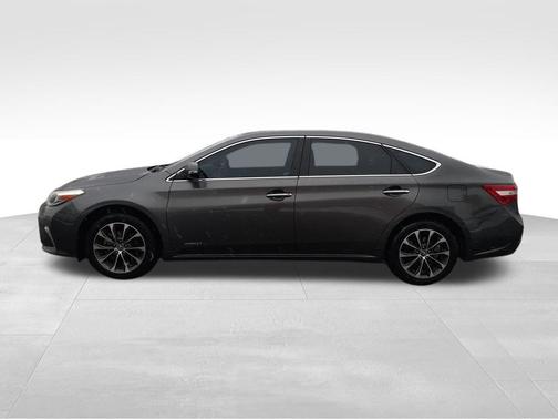 2016 Toyota Avalon Hybrid XLE Plus