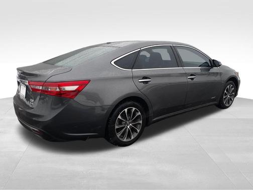 2016 Toyota Avalon Hybrid XLE Plus