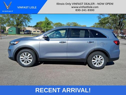 Everlasting Silver 2020 Kia Sorento LX