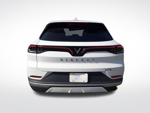 2023 VinFast VF 8 Plus