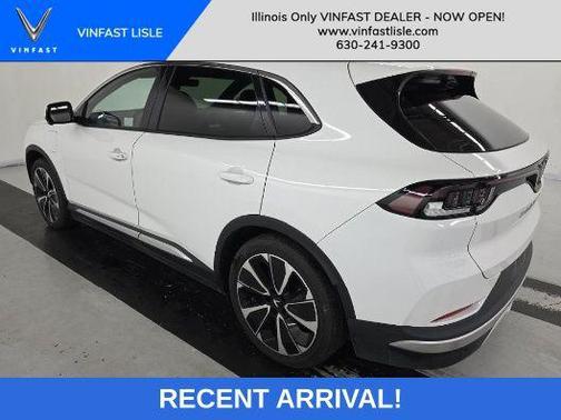 2023 VinFast VF 8 Plus