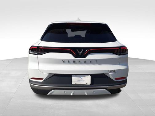 2023 VinFast VF 8 Plus