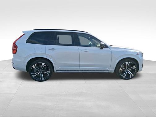 2021 Volvo XC90 Recharge Plug-In Hybrid T8 R-Design 7 Passenger