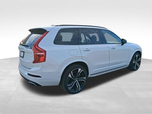 2021 Volvo XC90 Recharge Plug-In Hybrid T8 R-Design 7 Passenger