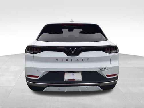 2025 VinFast VF 8 Plus