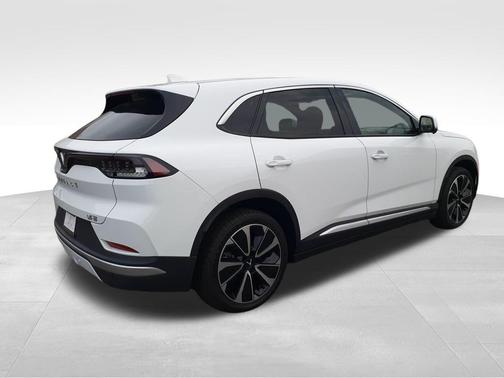 2025 VinFast VF 8 Plus
