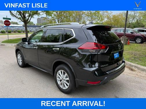 Magnetic Black 2018 Nissan Rogue SV