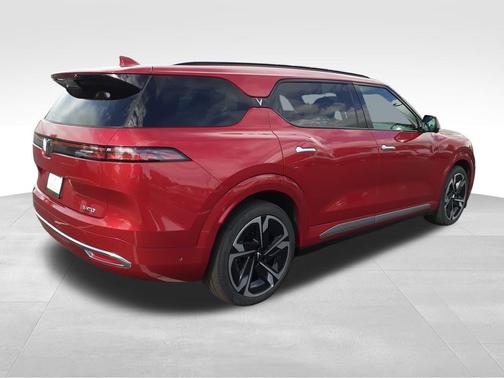 2024 VinFast VF 9 Plus
