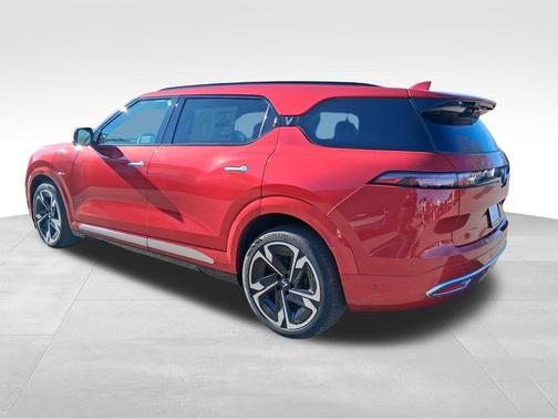 2024 VinFast VF 9 Plus