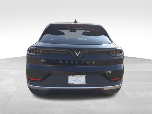 2025 VinFast VF 8 Plus