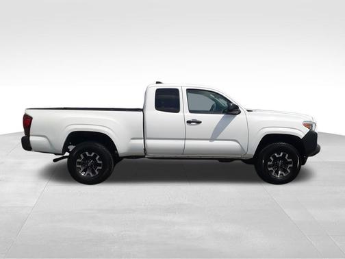 2020 Toyota Tacoma SR