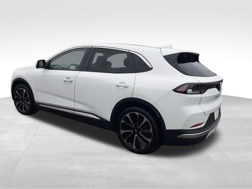 2023 VinFast VF 8 Plus