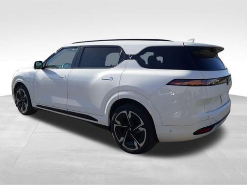 2024 VinFast VF 9 Plus