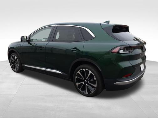 2023 VinFast VF 8 Plus