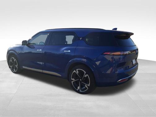 2024 VinFast VF 9 Plus