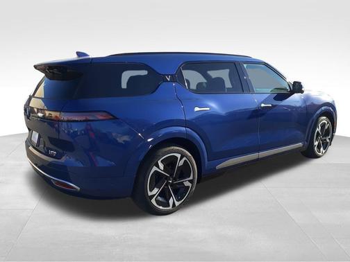 2024 VinFast VF 9 Plus