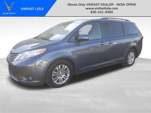 2017 Toyota Sienna XLE