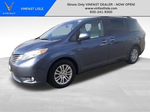 2017 Toyota Sienna XLE