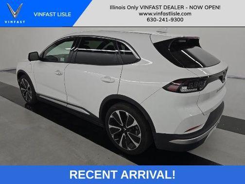 2023 VinFast VF 8 Plus