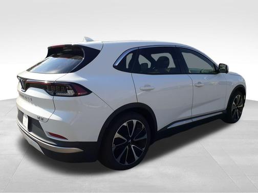 2023 VinFast VF 8 Plus