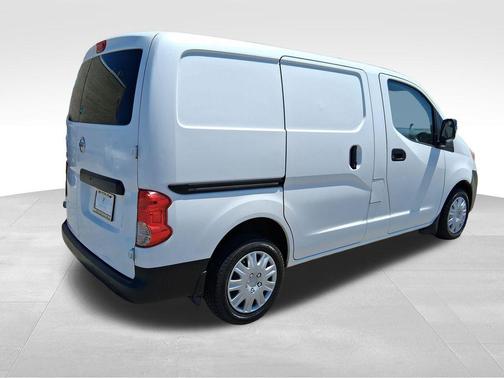 Fresh Powder 2016 Nissan NV200 S