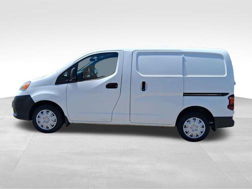 Fresh Powder 2016 Nissan NV200 S