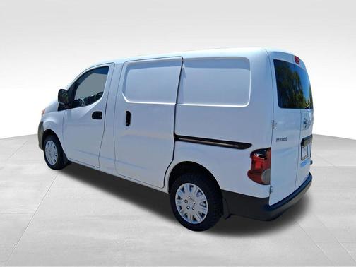 Fresh Powder 2016 Nissan NV200 S
