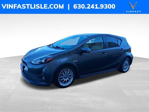 Magnetic Gray Metallic 2018 Toyota Prius c Four