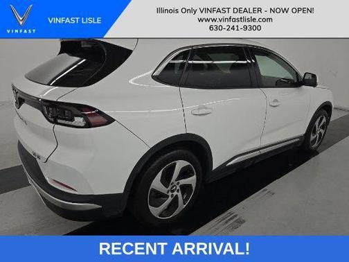 2023 VinFast VF 8 Eco