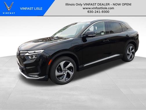 2025 VinFast VF 8 Eco