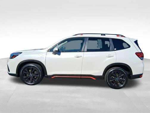 Crystal White Pearl 2019 Subaru Forester Sport