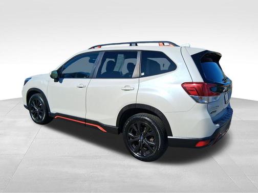Crystal White Pearl 2019 Subaru Forester Sport